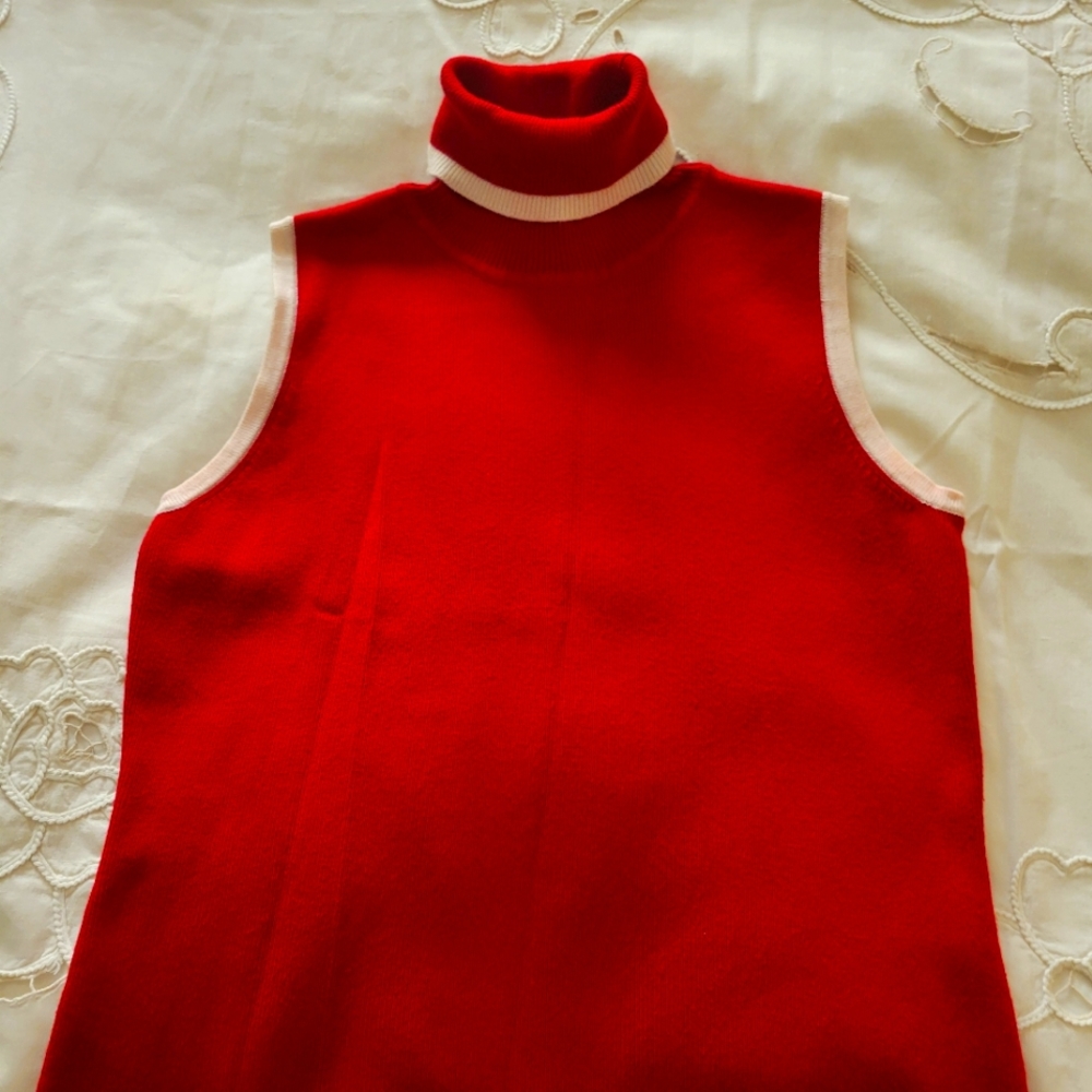 Hot red Turtleneck with white accents.
